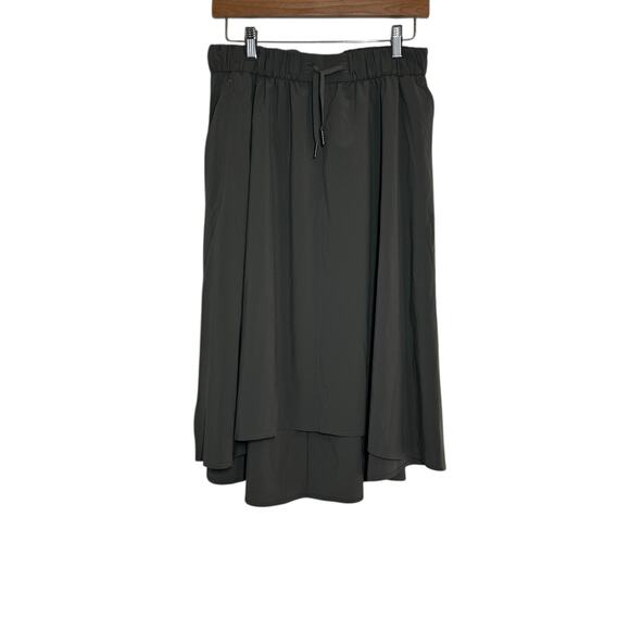 Lululemon Time To Flounce Skirt Green Size 8 Lightweight Quick Dry Stretch - Picture 2 of 11